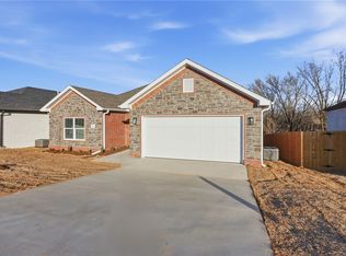 4563 Gibson St, Springdale, AR 72762