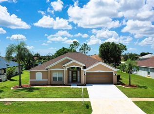 4601 Varsity Cir, Lehigh Acres, FL 33971