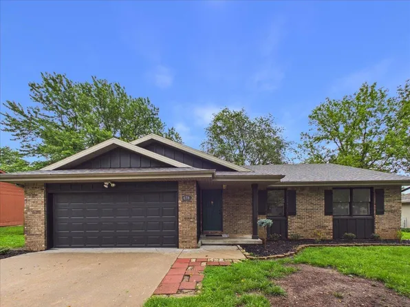 638 S Hampton Avenue, Republic, MO 65738