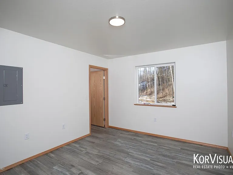 900 N Church Rd — Photo 4