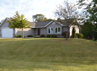 5538 Royal Ave, Slinger, WI 53086