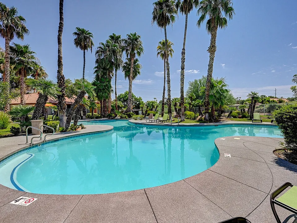 Mariposa Flats Apartments
