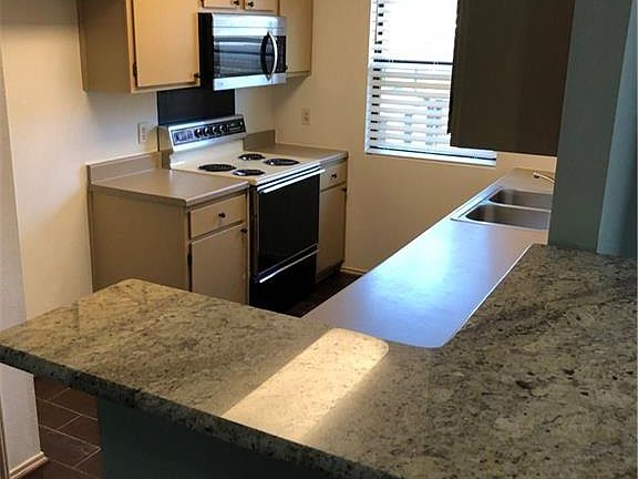 5th image of 315 Regatta Ct