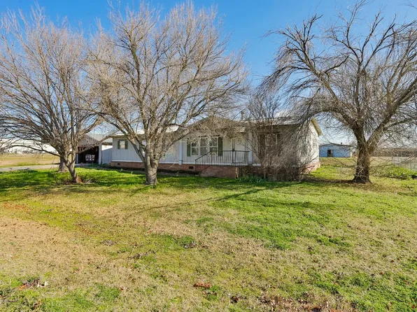 1116 Spring Shower Dr, Krum, TX 76249