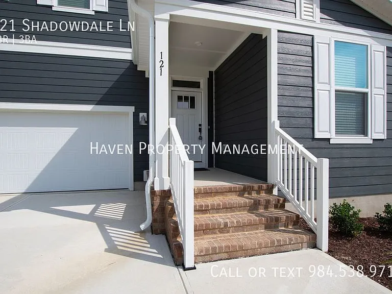 121 Shadowdale Ln — Photo 2