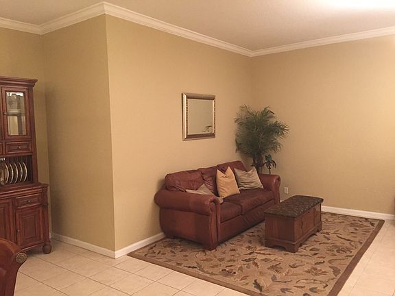 Front/Formal living area. 