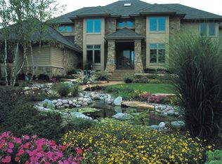 6N235 Surrey Rd, Wayne, IL 60184