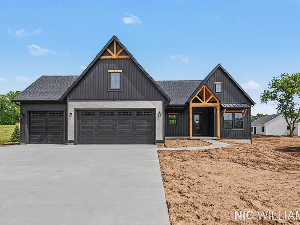 11279 Bancroft Way SE, Alto, MI 49302
