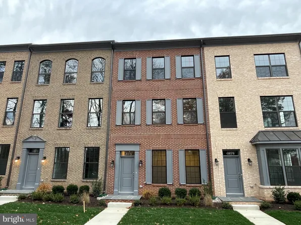 4372 Fair Lakes Ct, Fairfax, VA 22033