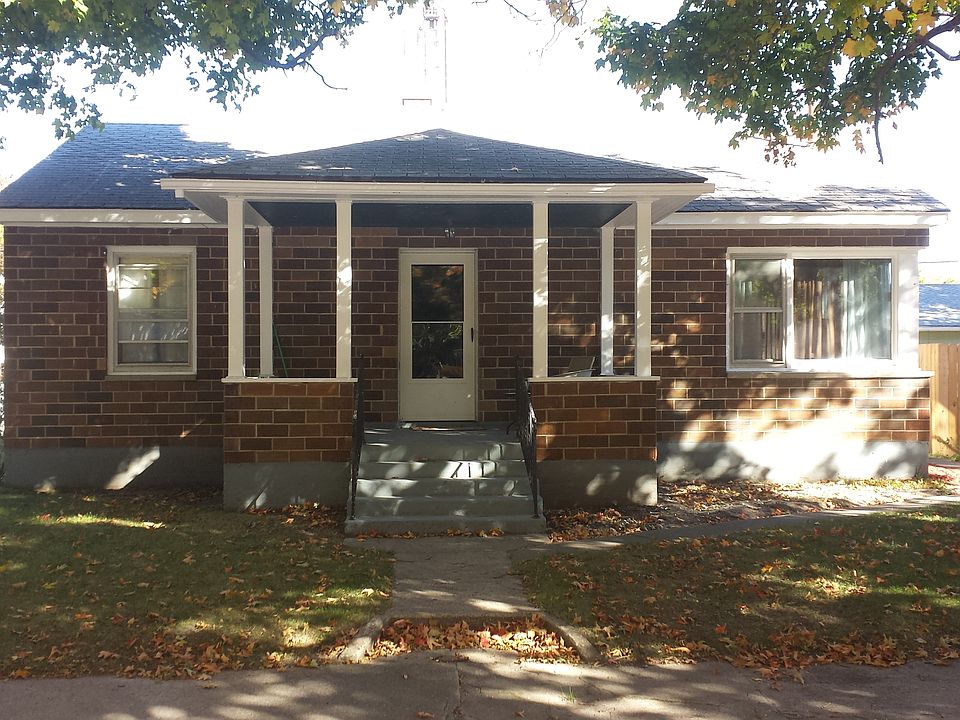 2nd image of 203 W Yates St