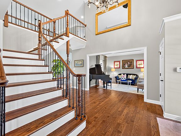 5th image of 3148 Treesdale Ct