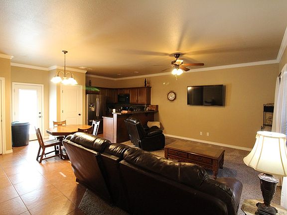 2nd image of 7202 Manford Ln