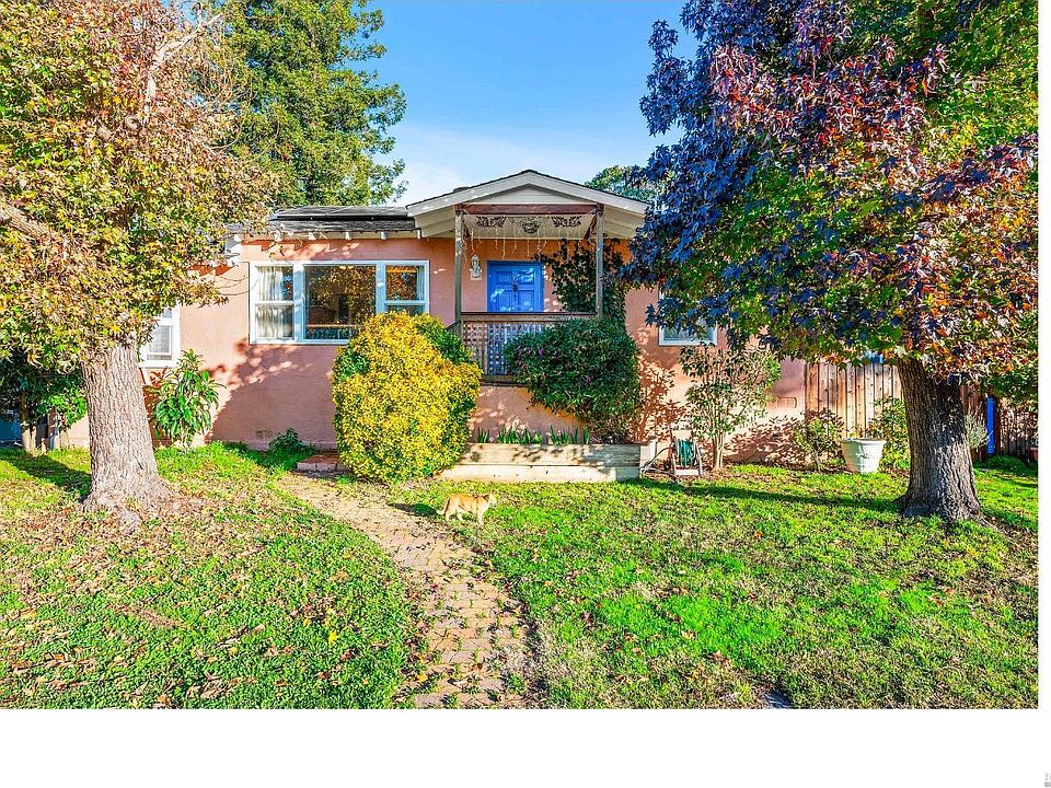 1st image of 16 Vendola Dr