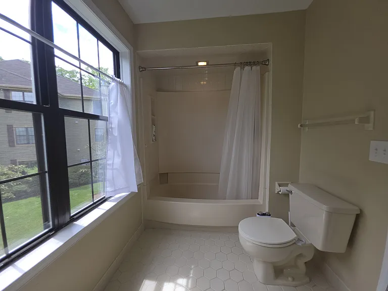 2708 Ridgefield Ct #2708 — Photo 6
