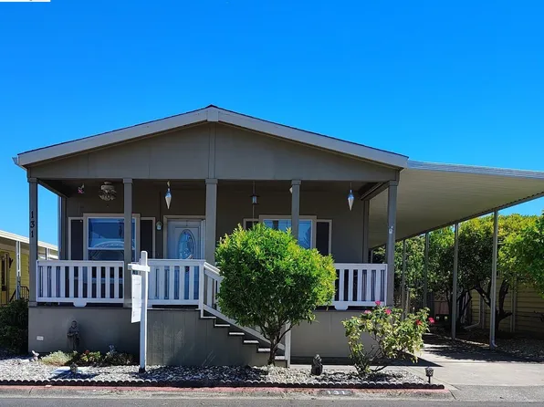 131 Cabana Dr, Napa, CA 94558