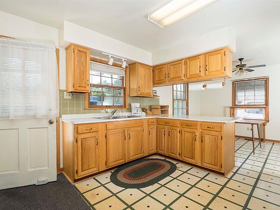 5th image of 2342 Pierson Dr