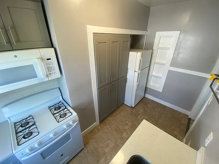 5918 Genoa St #8 — Photo 5