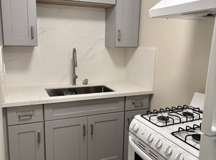 Madera Garden-Style Fourplex, Menlo Park, CA 94025