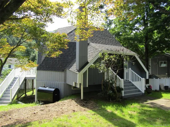 374 Sprout Brook Road, Garrison, NY 10524