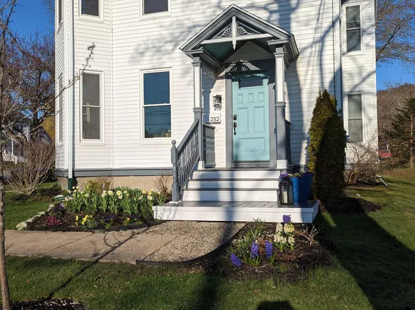 232 Broadway #B, Rockland, ME 04841