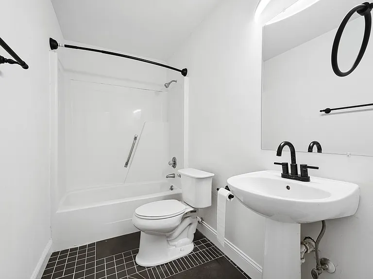 6101 Highcastle Ct — Photo 12