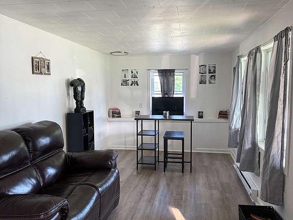 4th image of 109 Lafayette Dr
