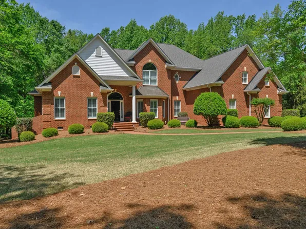 156 Club Dr, Simpsonville, SC 29681