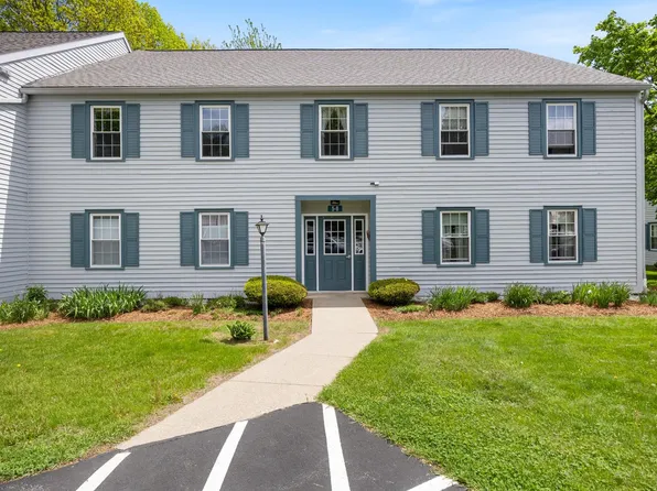 6 Twin Oaks Terrace, South Burlington, VT 05403