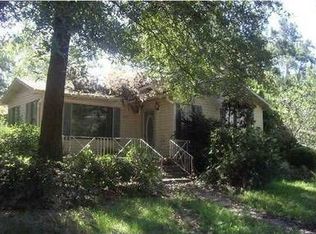 917 S River Rd, Denham Springs, LA 70726