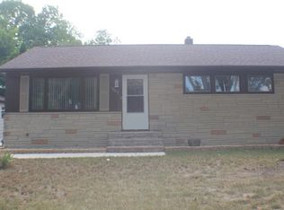 1203 Van Stone Dr, Machesney Park, IL 61115