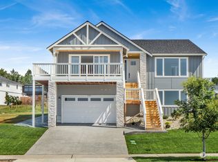 5424 Lonicera Dr, Blaine, WA