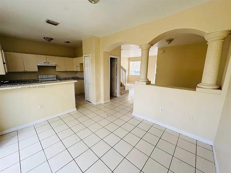 1601 SE 24th Ct #221 — Photo 5
