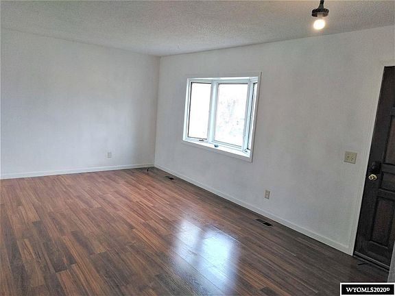 5th image of 123 S 9th St