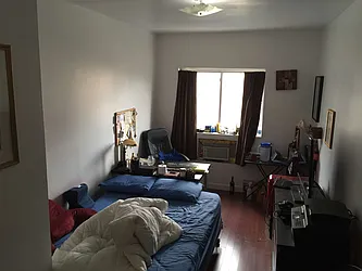 Rented by Rennit Inc.