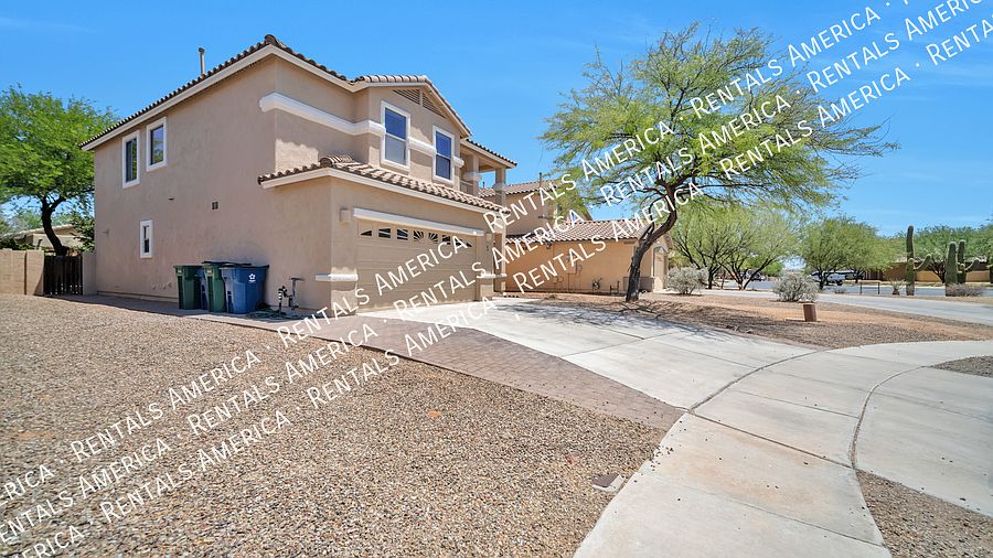 1st image of 410 W Corte Calza
