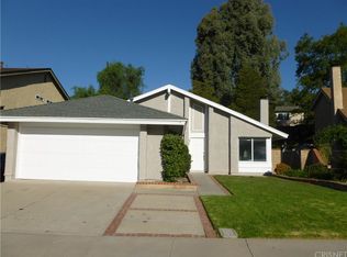 27629 Saffron Ln, Santa Clarita, CA 91350