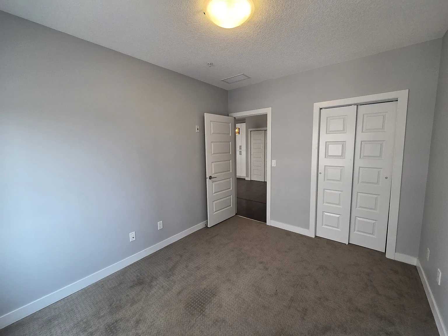 511 5151 Windermere Blvd — Photo 2