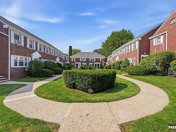 3rd image of 283 Elmwood Ave #A