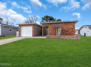 5 Keats Rd, Brick, NJ 08724