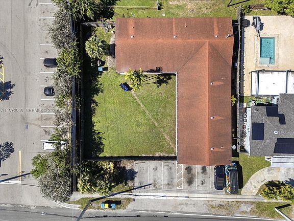 2nd image of 118 Phippen Waiters Rd