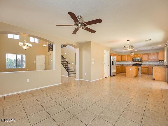 5th image of 502 W Camino Tunera