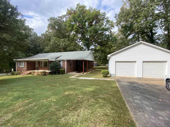 718 Roanoke Ave, Henderson, NC 27536