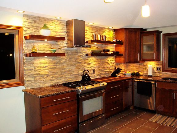 2nd image of 228 Woodcrest Dr