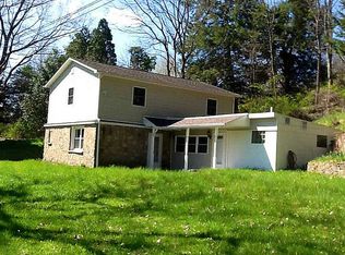 7 Adamski Ln, Mc Donald, PA 15057