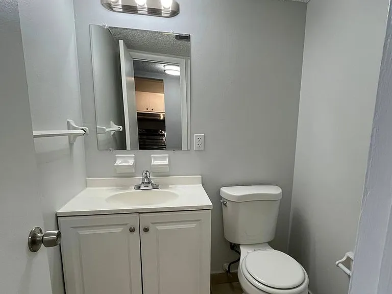 Amberstone Apartments — Photo 6
