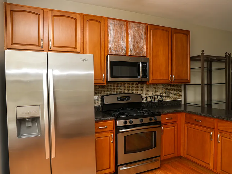 217 Comstock Dr — Photo 21