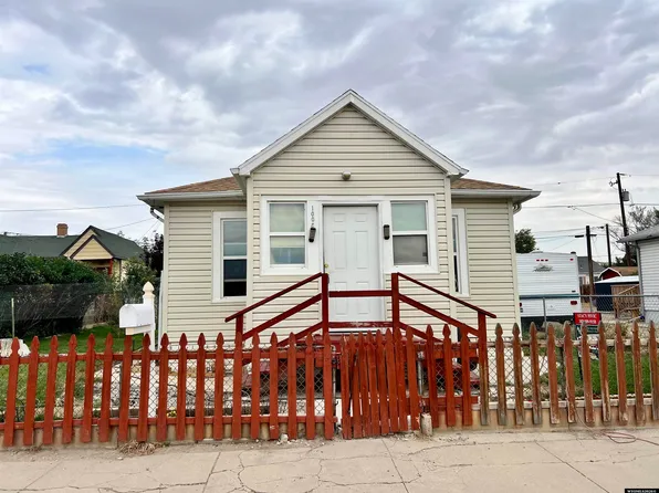 1005 Clark St, Rock Springs, WY 82901