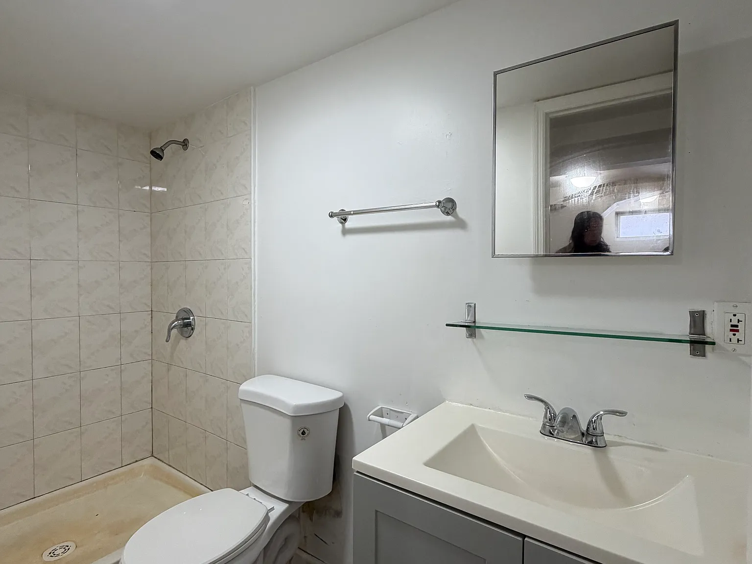 2 bed, 1100 sqft, $1,950 — Photo 3