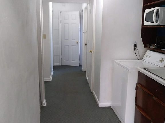 4th image of 2639 E Dekist St