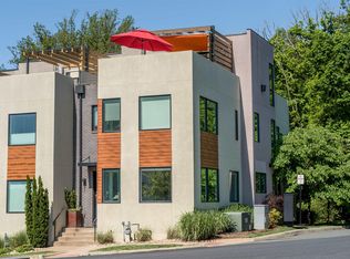 581 Lochlyn Hill Dr #581, Charlottesville, VA